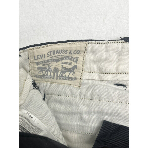 Levis Mens Cargo Shorts Size 40 Black Baggy Skater Y2K Grunge Flap Pockets - Picture 11 of 16